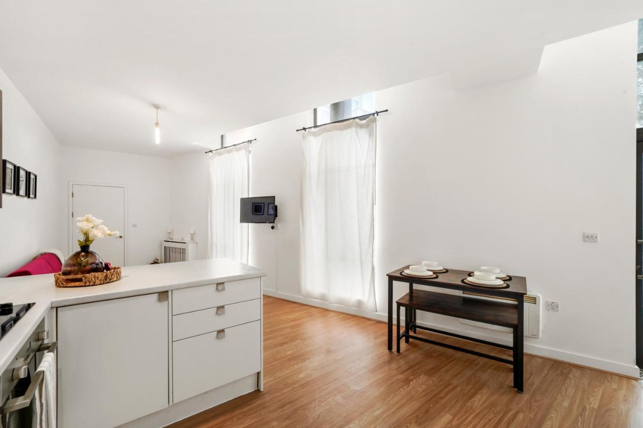 Apartament Luxury Canary Wharf 2 Bed Apt