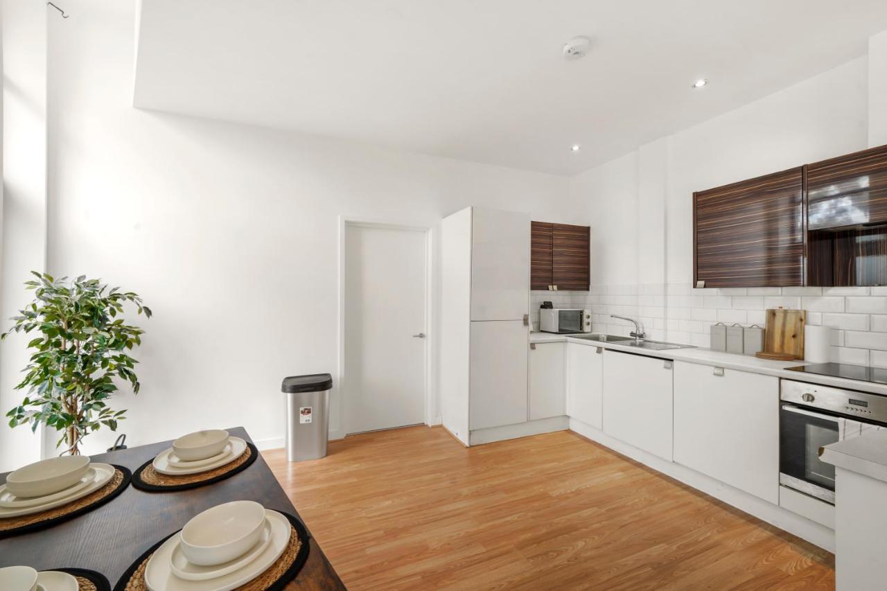 Luxury Canary Wharf 2 Bed Apt Apartament Londra
